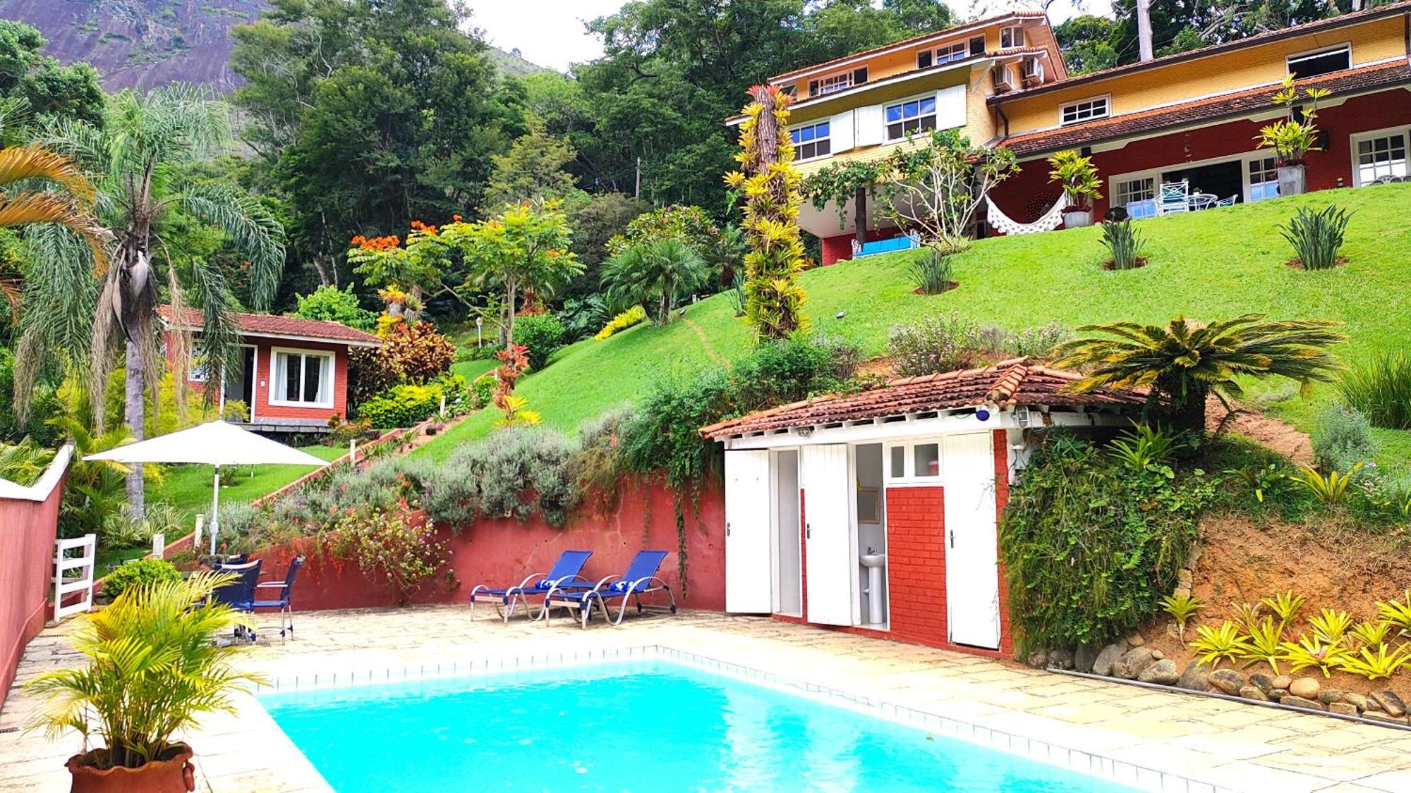 Su Paradise E * Correas